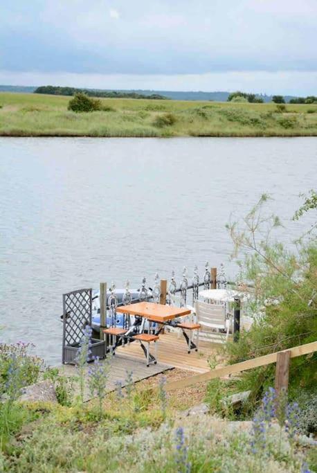 A Unique, Off-Grid Eco Friendly Beach House. Wolferton  Екстер'єр фото